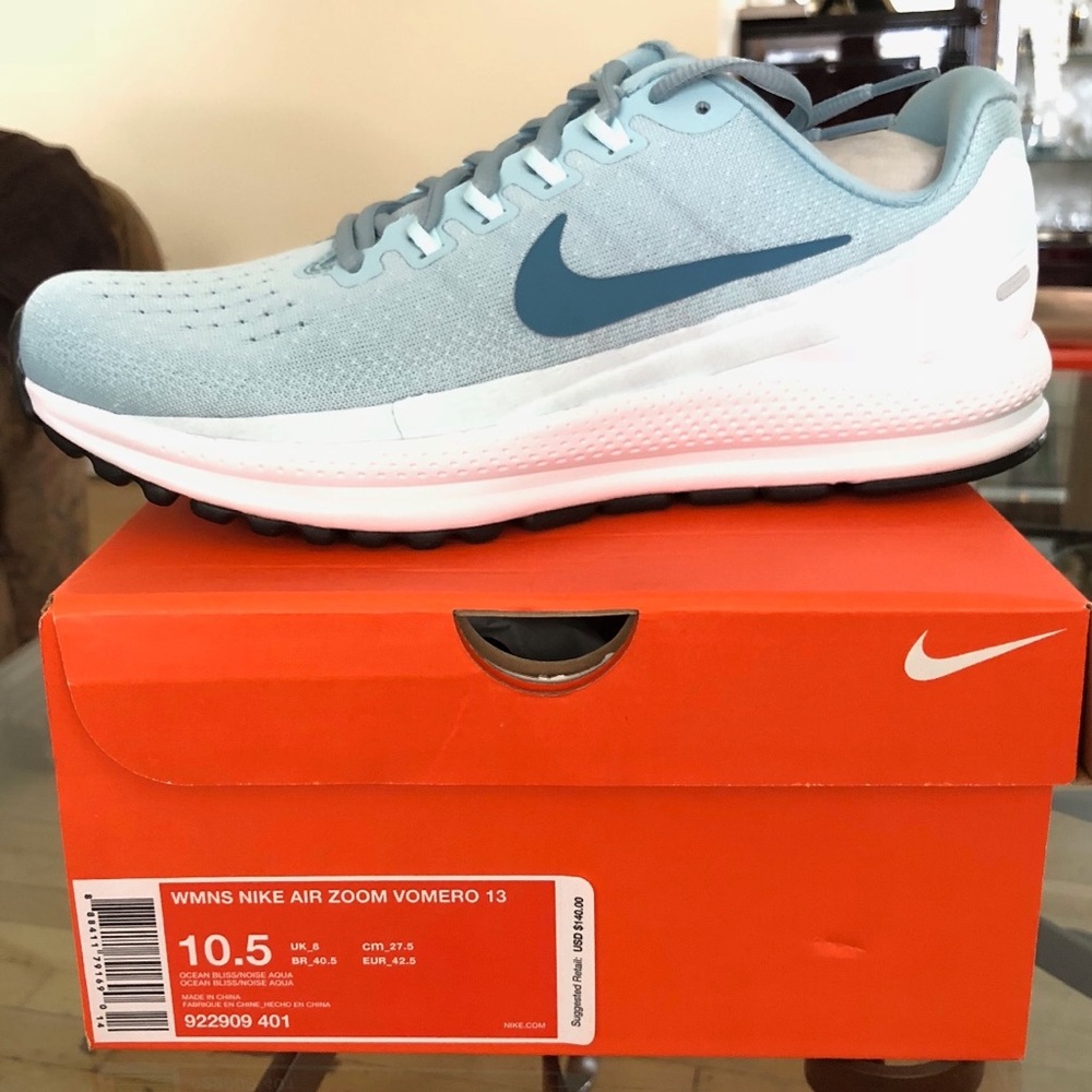 NWT W NIKE Air Zoom Vomero 13 sneakers